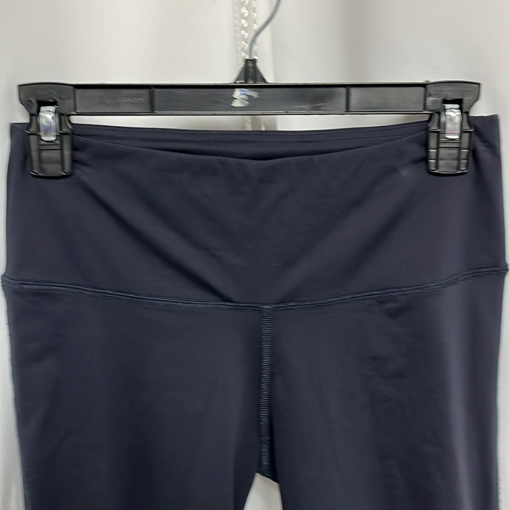 Varley Leggings in Midnight Blue with sheer panels on back of leg medium - Picture 2 of 9